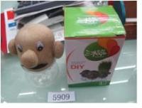 Голова с глазами с растущей травкой в банке 5909  2