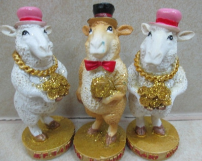 Сувенир Овца в шляпе на подставке с деньгами 6287-1     1/6