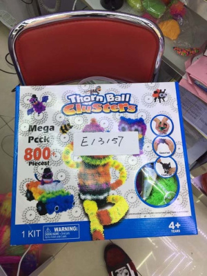 Конструктор репейник в кор. 800 деталей Е13157